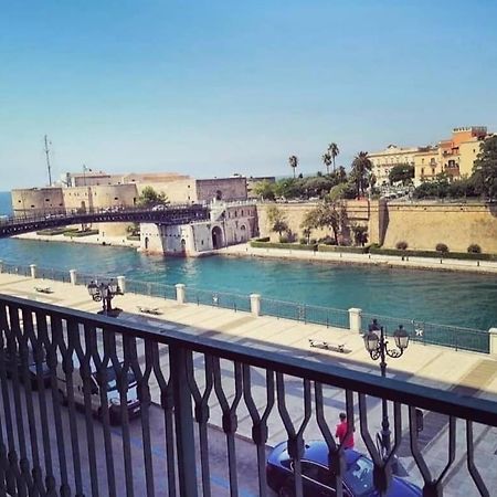 Castello Aragonese Suites Taranto Exterior photo