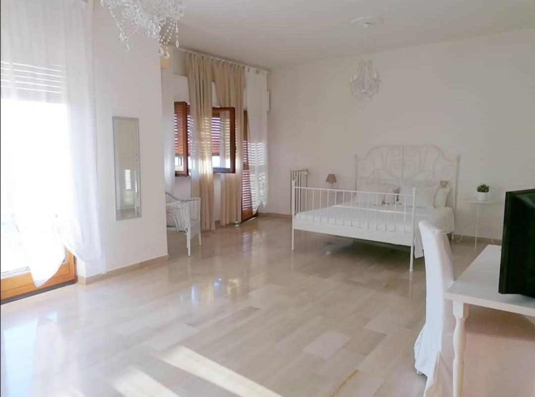 Castello Aragonese Suites Taranto Exterior photo