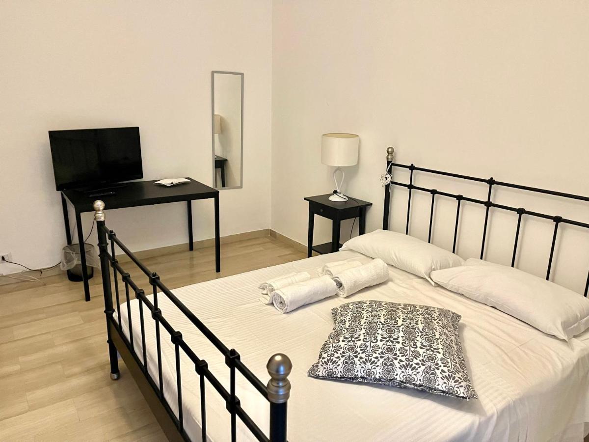 Castello Aragonese Suites Taranto Exterior photo